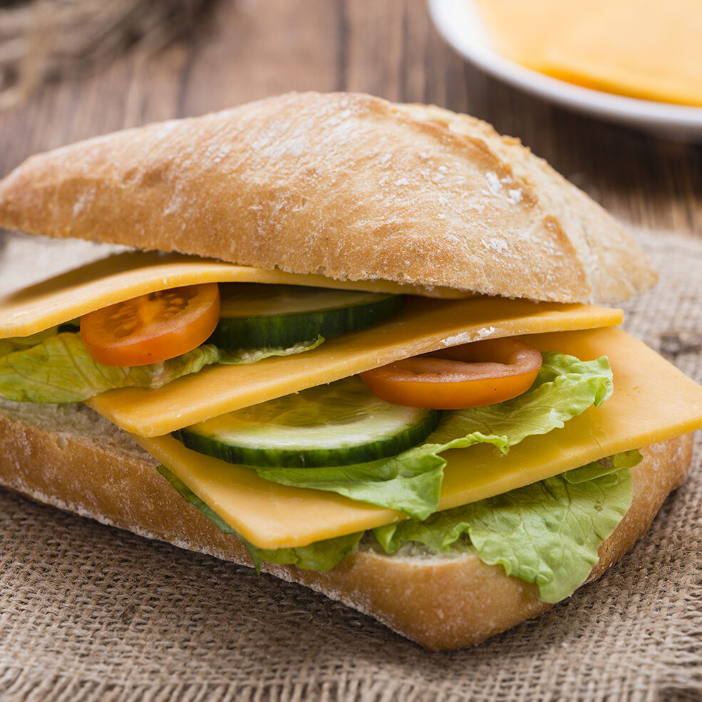 Cheddar rood kaasblokken