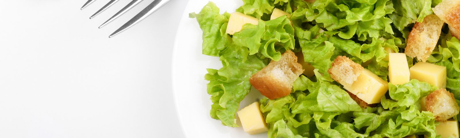 Emmental minicubes and salad cheese